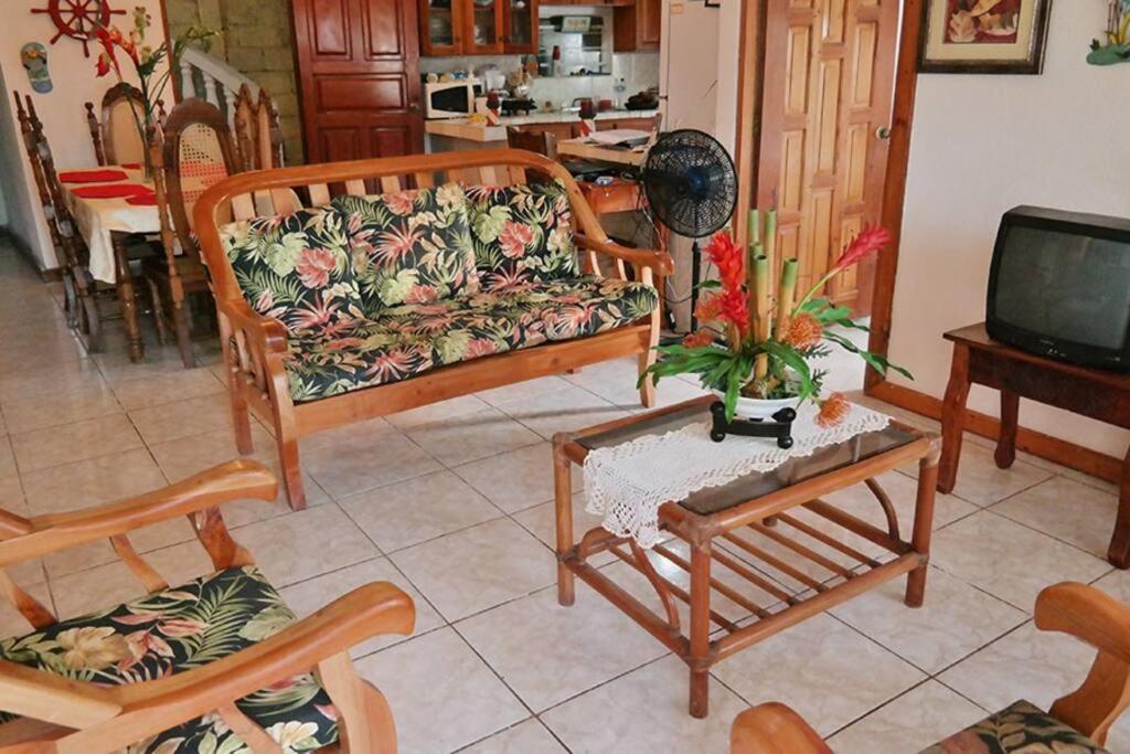 Lulu Beach Hotel Kepulauan Corn Bagian luar foto