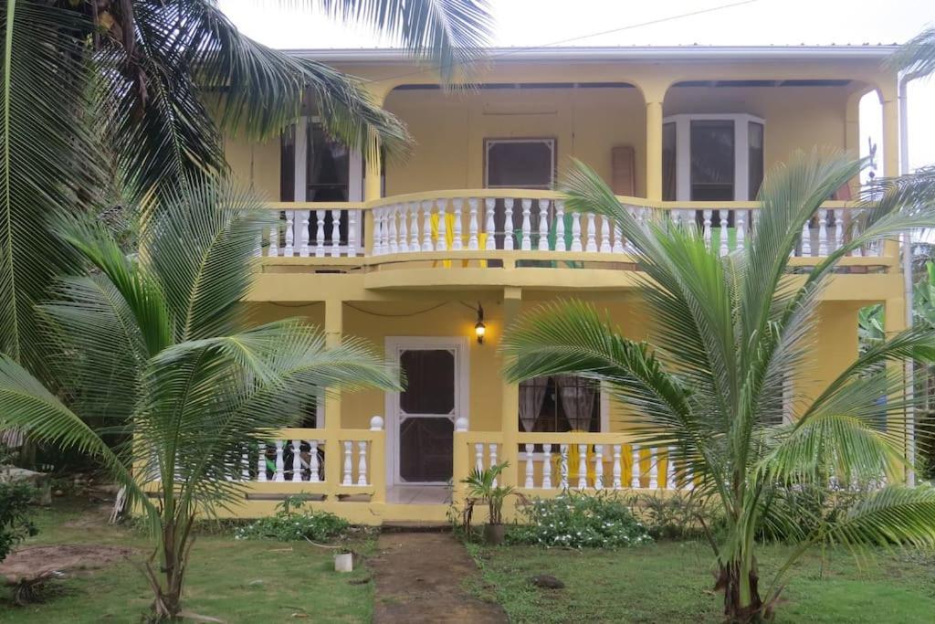 Lulu Beach Hotel Kepulauan Corn Bagian luar foto